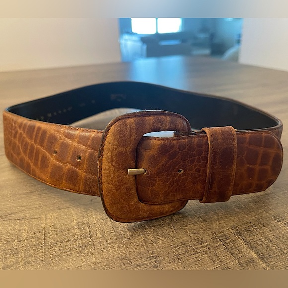 Field Manor Accessories - Vintage Field Manor Genuine Alligator Slightly Distressed Leather Belt Size M